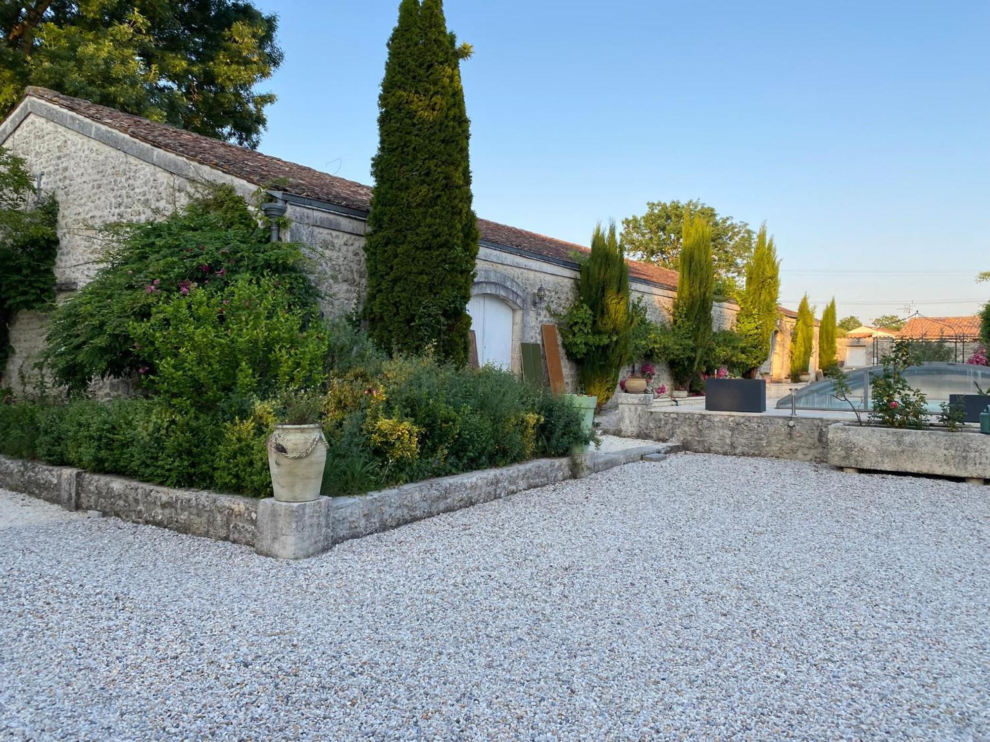 Domaine De La Perthuiserie Saint-Porchaire Exterior foto